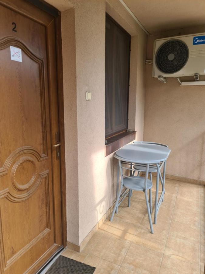 Mediterran Apartman Es Vendeghaz Hajdúszoboszló Kültér fotó