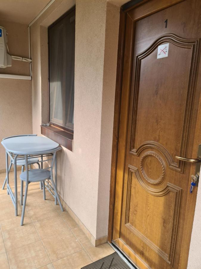 Mediterran Apartman Es Vendeghaz Hajdúszoboszló Kültér fotó