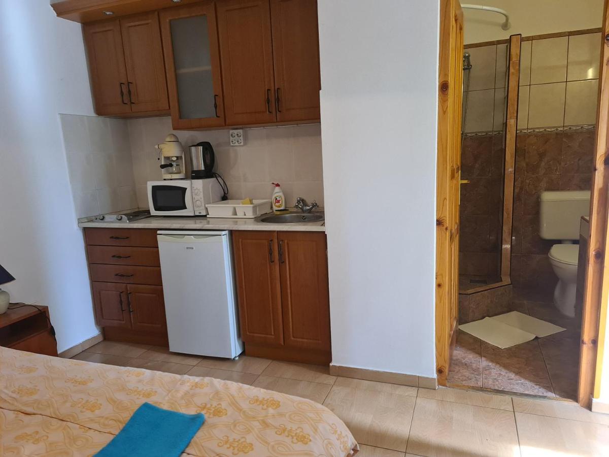 Mediterran Apartman Es Vendeghaz Hajdúszoboszló Kültér fotó