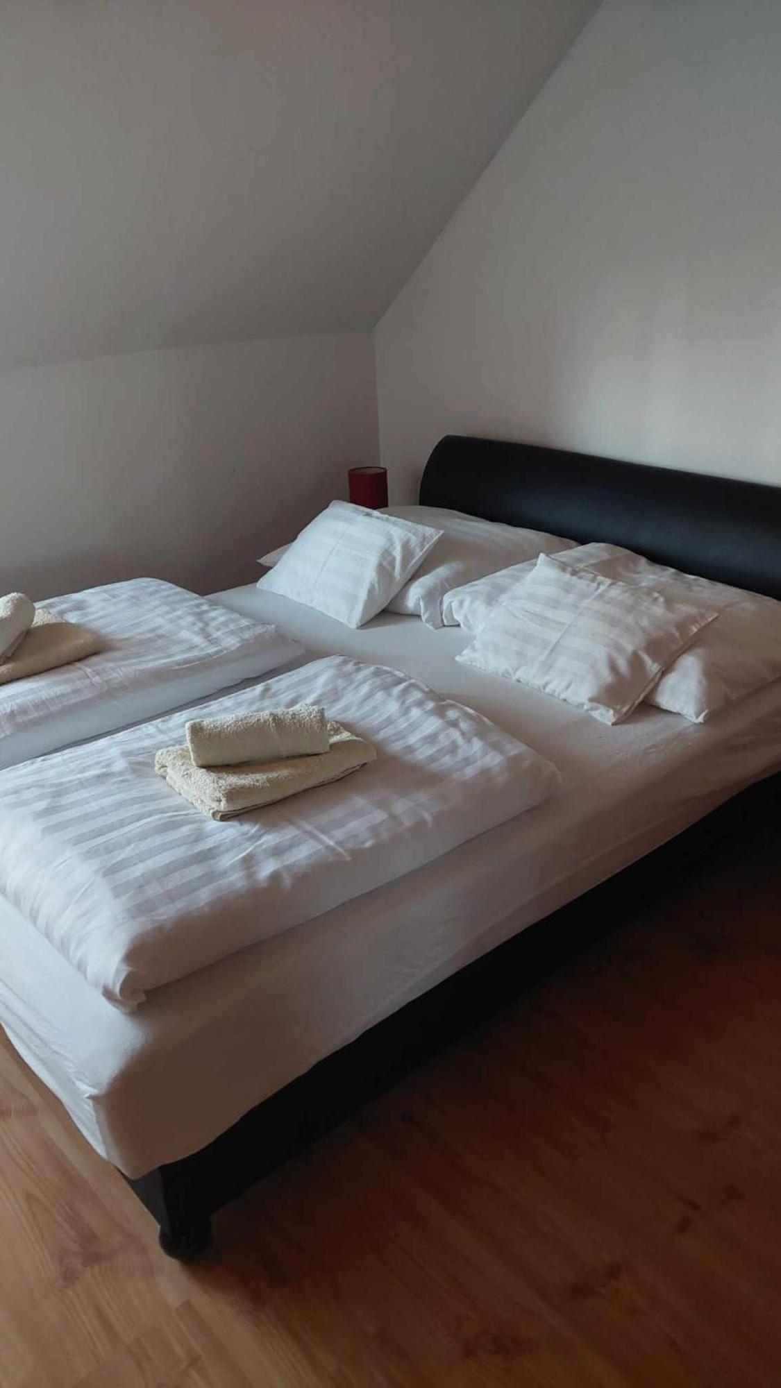 Mediterran Apartman Es Vendeghaz Hajdúszoboszló Kültér fotó